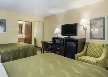 Quality Inn at Albany Mall hotel thumbnail 7