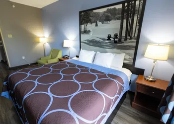Super 8 by Wyndham Smithfield/Selma hotel thumbnail 7