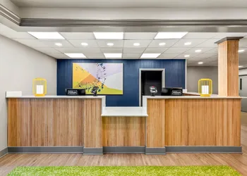 Spark by Hilton Wytheville East Main Street hotel thumbnail 4