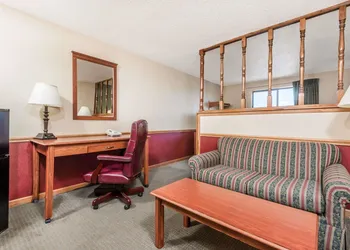 Super 8 by Wyndham Maysville KY hotel thumbnail 8