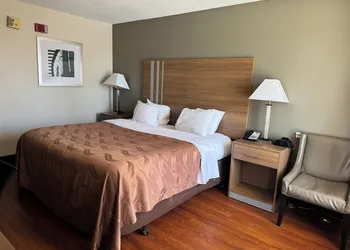 Quality Inn Lagrange East I-85 hotel thumbnail 6