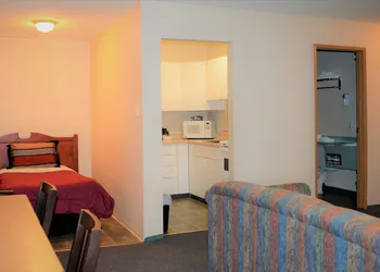 Travelodge by Wyndham McBride hotel thumbnail 6