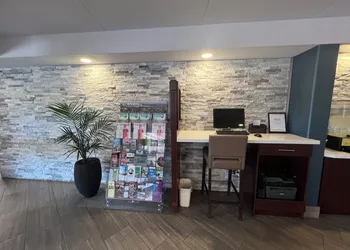 Comfort Inn hotel thumbnail 7