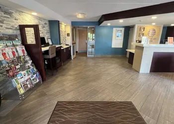 Comfort Inn hotel thumbnail 8