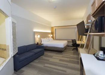 Holiday Inn Express & Suites Monroe by IHG hotel thumbnail 3