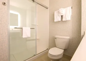 Holiday Inn Express & Suites Monroe by IHG hotel thumbnail 5