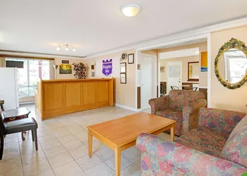 Knights Inn Midland, ON hotel thumbnail 2