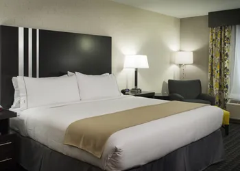 Holiday Inn Express & Suites Madison Central by IHG hotel thumbnail 5