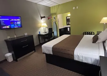 Rodeway Inn hotel thumbnail 7