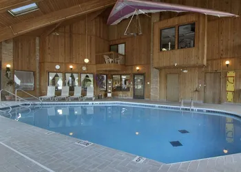 Baymont by Wyndham Whitewater hotel thumbnail 8