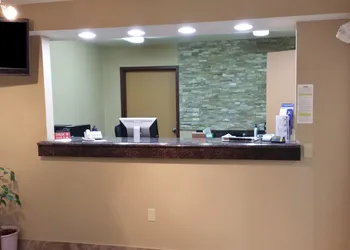 Americas Best Value Inn Clear Lake hotel thumbnail 3