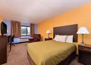 Americas Best Value Inn Clear Lake hotel thumbnail 4