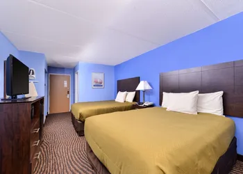 Americas Best Value Inn Clear Lake hotel thumbnail 6