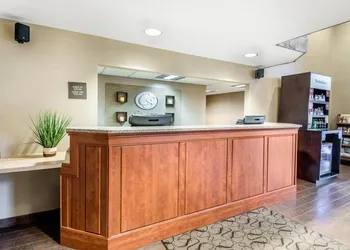 Comfort Suites at Par 4 Resort hotel thumbnail 2