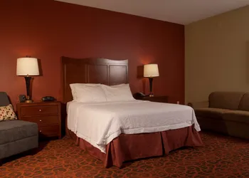 Hampton Inn Tomah hotel thumbnail 3