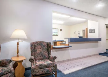 Super 8 by Wyndham Neillsville WI hotel thumbnail 2
