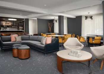 Courtyard by Marriott Dothan hotel thumbnail 2