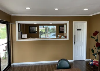 Glen Rose Inn and Suites hotel thumbnail 2