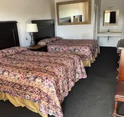 Glen Rose Inn and Suites hotel detail image 4