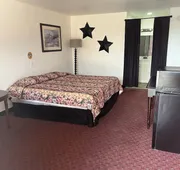 Glen Rose Inn and Suites hotel detail image 7