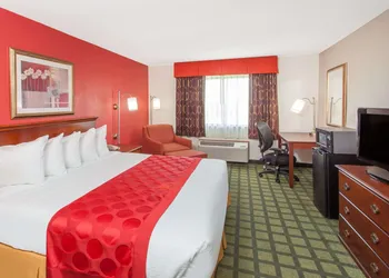 Baymont by Wyndham Decatur IL North hotel thumbnail 4