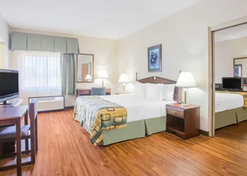 Baymont by Wyndham Corbin hotel thumbnail 7