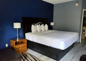 Baymont by Wyndham London KY hotel thumbnail 8