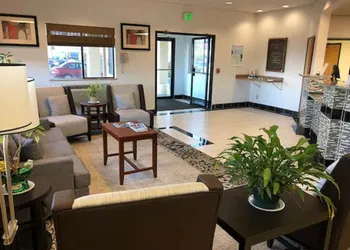Super 8 by Wyndham Klamath Falls hotel thumbnail 4