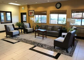Super 8 by Wyndham Klamath Falls hotel thumbnail 5