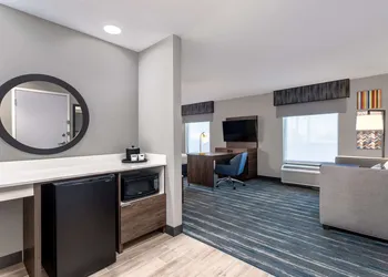Hampton Inn & Suites Richmond, IN hotel thumbnail 4