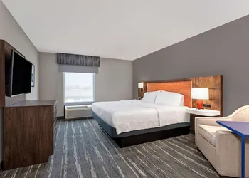 Hampton Inn & Suites Richmond, IN hotel thumbnail 5