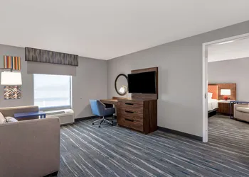 Hampton Inn & Suites Richmond, IN hotel thumbnail 8