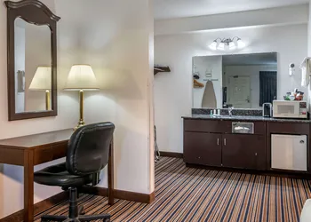 Quality Inn Central Roseburg hotel thumbnail 7