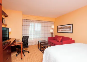 Courtyard Peoria Downtown hotel thumbnail 6