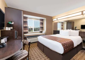 Microtel Inn & Suites by Wyndham Dickinson hotel thumbnail 7