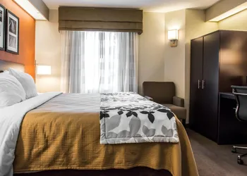 Quality Inn Bridgeport - Clarksburg hotel thumbnail 6