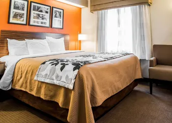 Quality Inn Bridgeport - Clarksburg hotel thumbnail 7