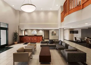 Wingate by Wyndham Bridgeport/Clarksburg hotel thumbnail 4