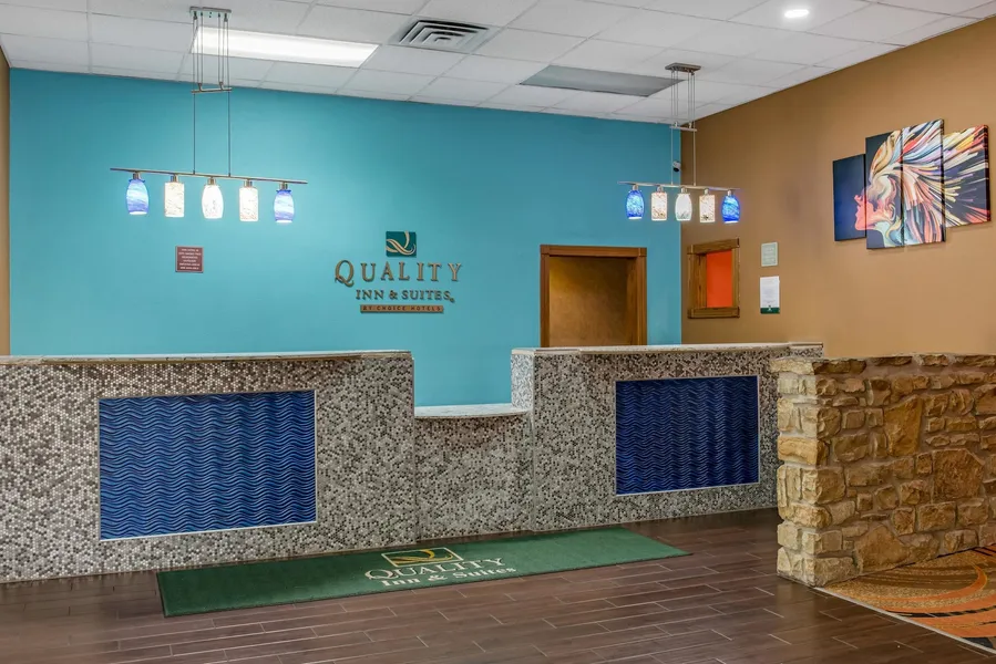 Quality Inn & Suites Bedford West hotel detail image 2