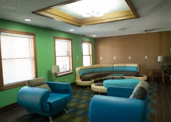 Quality Inn & Suites Bedford West hotel thumbnail 5