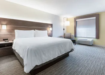 Holiday Inn Express Hotel & Suites Jasper by IHG hotel thumbnail 5