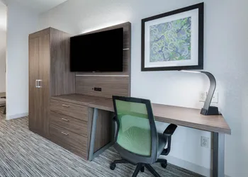 Holiday Inn Express Hotel & Suites Jasper by IHG hotel thumbnail 7