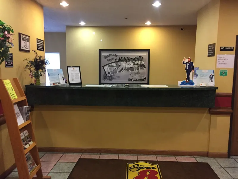 Super 8 by Wyndham Martinsville hotel detail image 2