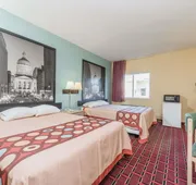 Super 8 by Wyndham Martinsville hotel detail image 5