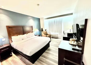 Baymont by Wyndham Richmond I-70 hotel thumbnail 5