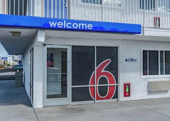 Motel 6 Cheyenne WY hotel thumbnail 3
