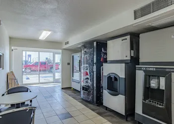 Motel 6 Cheyenne WY hotel thumbnail 4