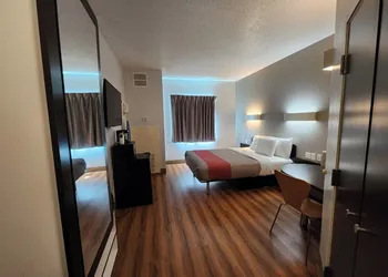 Motel 6 Biloxi, MS - Beach hotel thumbnail 8