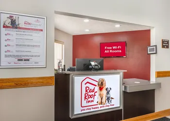 Red Roof Inn Greencastle South – Cloverdale hotel thumbnail 2