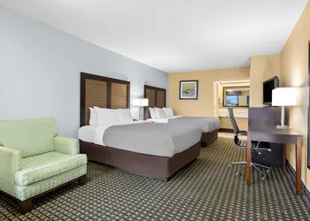 Quality Inn Perry - National Fairgrounds Area hotel thumbnail 6